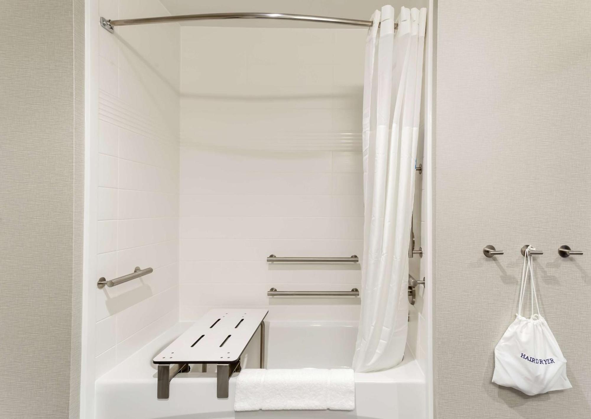 Hampton Inn Madison, Oh Екстер'єр фото