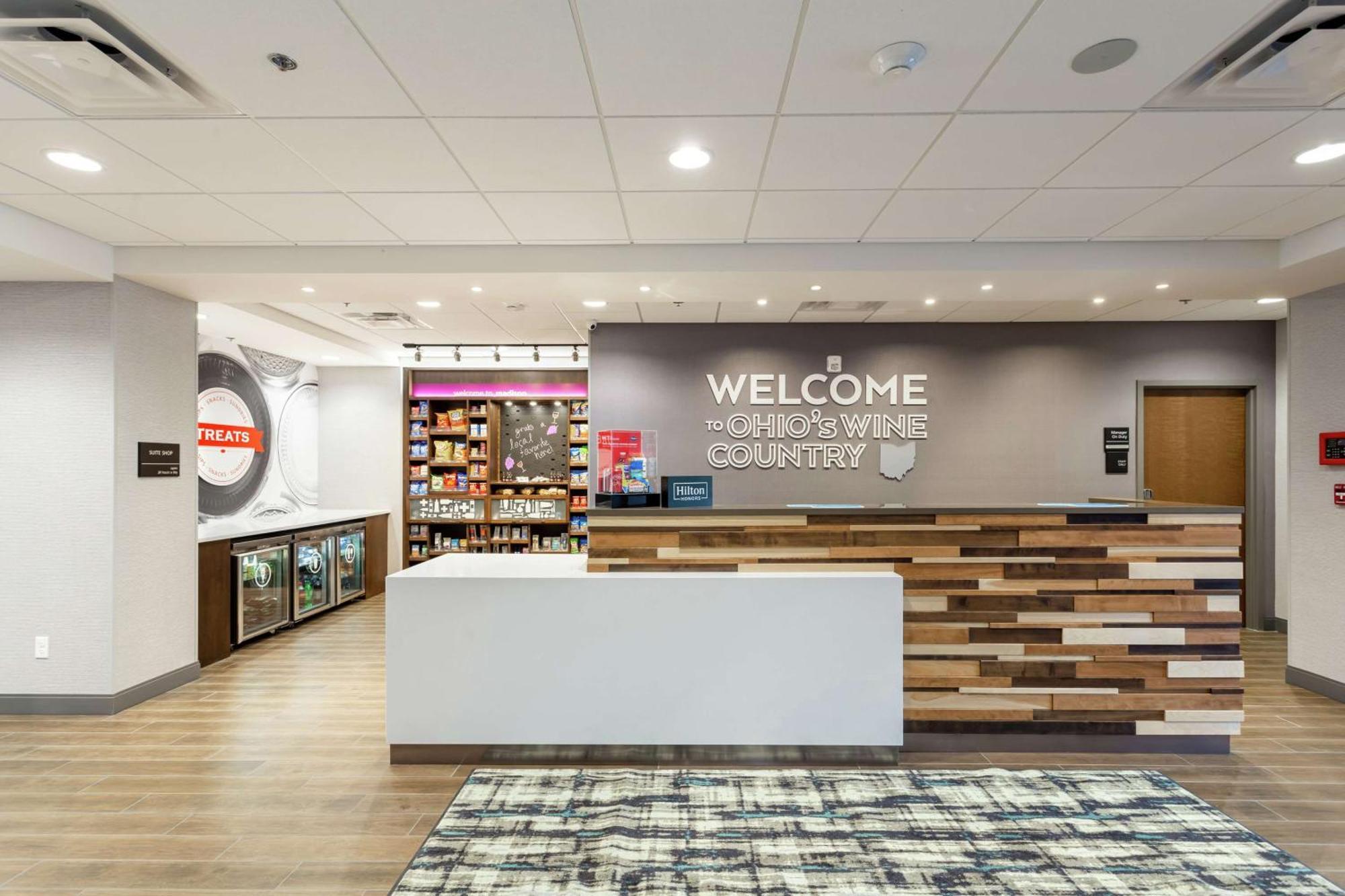Hampton Inn Madison, Oh Екстер'єр фото